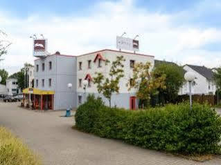 Bon Marche Hotel Bochum Exterior foto